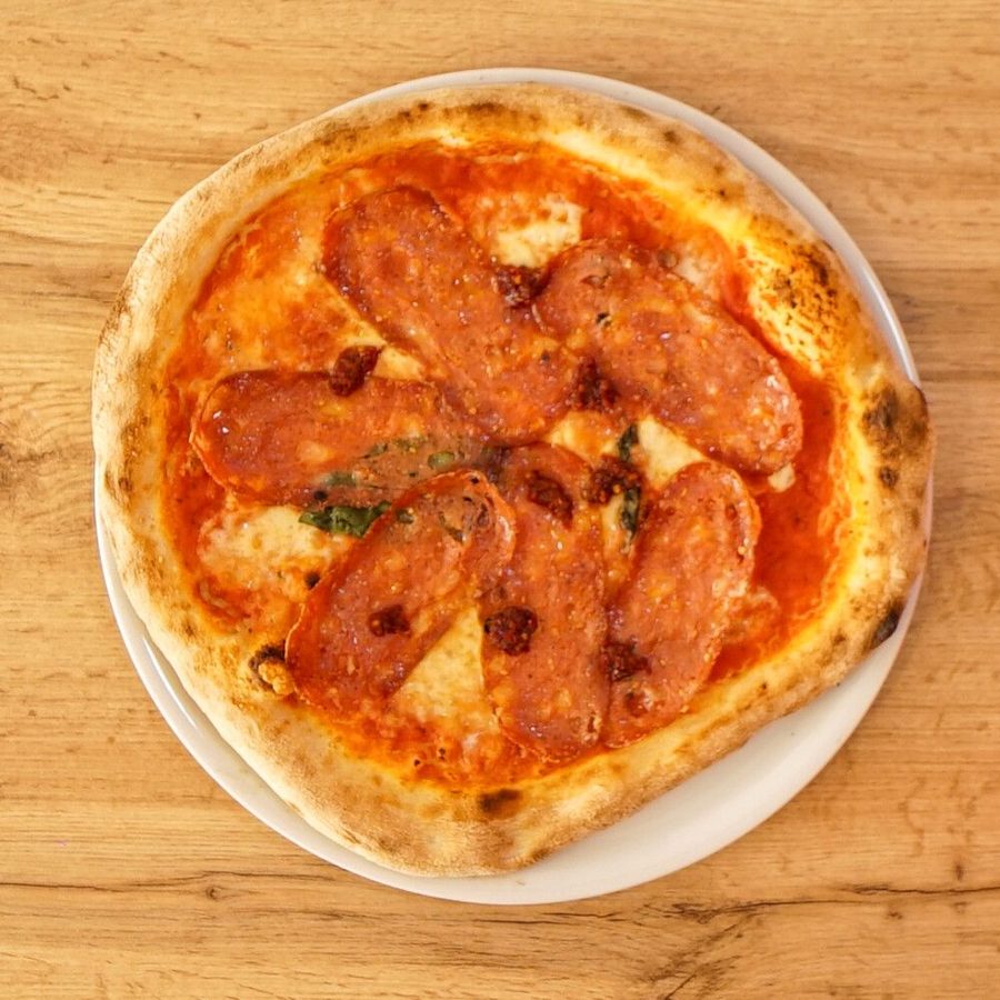 Pizza Diavola con spianata piccante